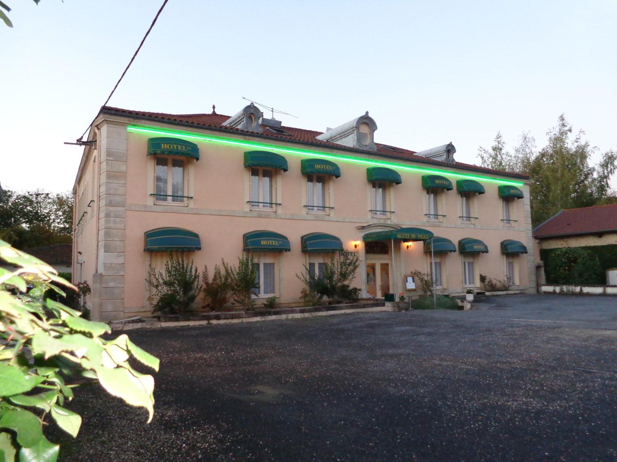 Cit'Hotel Du Tigre ヴェルダン・シュル・ムーズ エクステリア 写真
